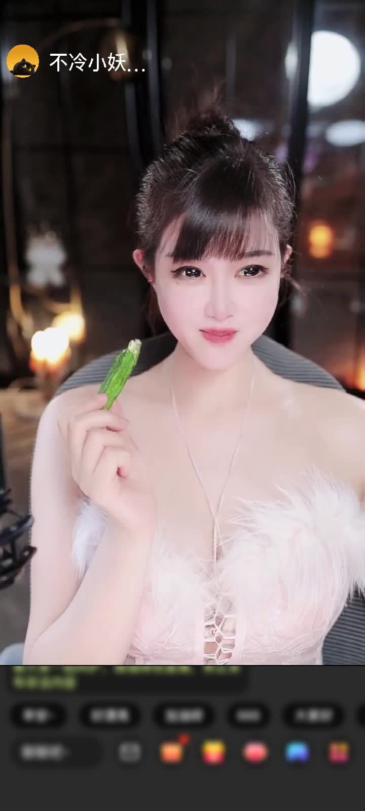 感谢神秘人赠送龙脉觉醒1个 哈哈哈 哈哈哈哈.好大