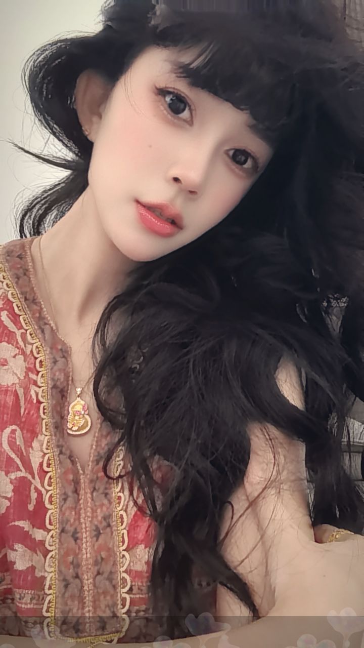 素雪要开开心心❤的主播照片
