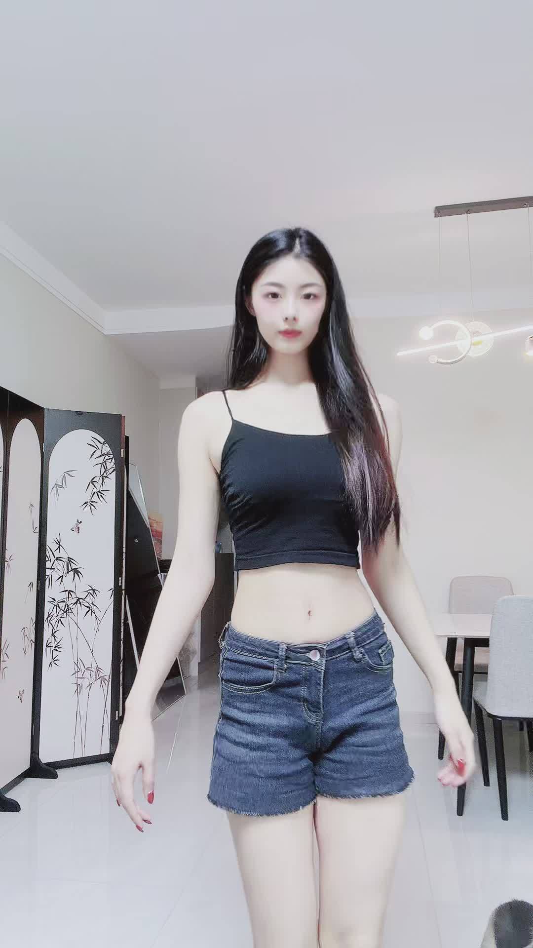 小小鱼🐬一点半播-高光剪辑