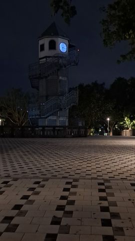 一只楚楚熊☆的图片