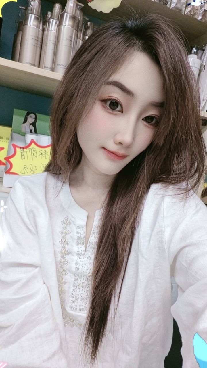 粮芯不配主播图片