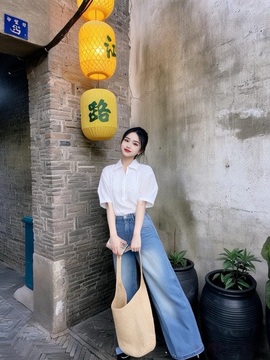 小颜💕休的图片