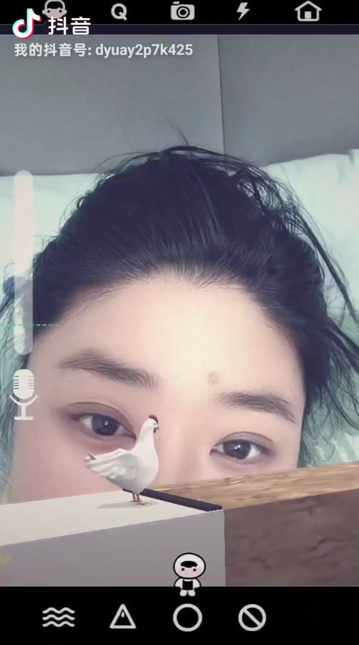 大半夜的得多无聊在这