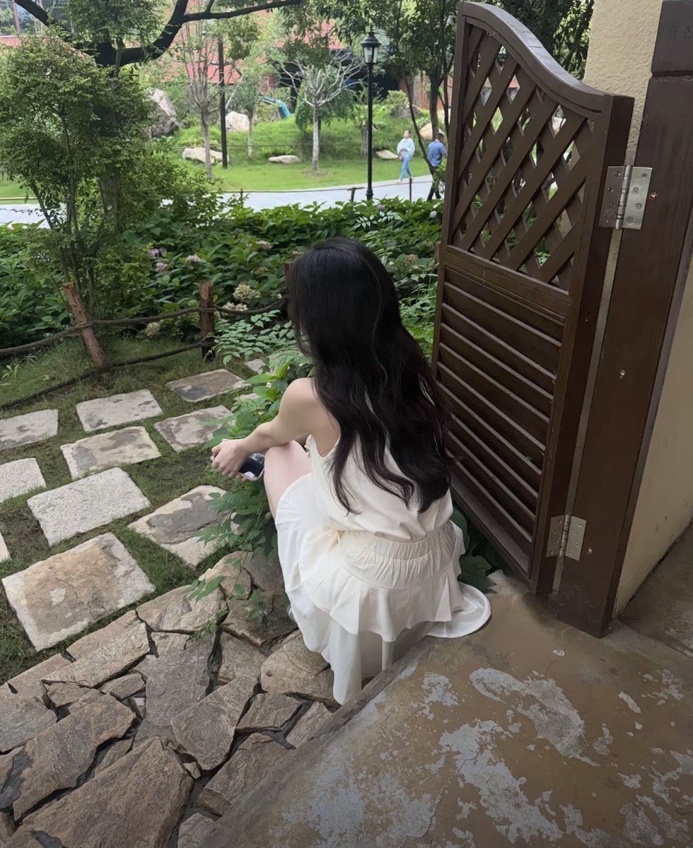 美伢🎵唱情歌主播图片