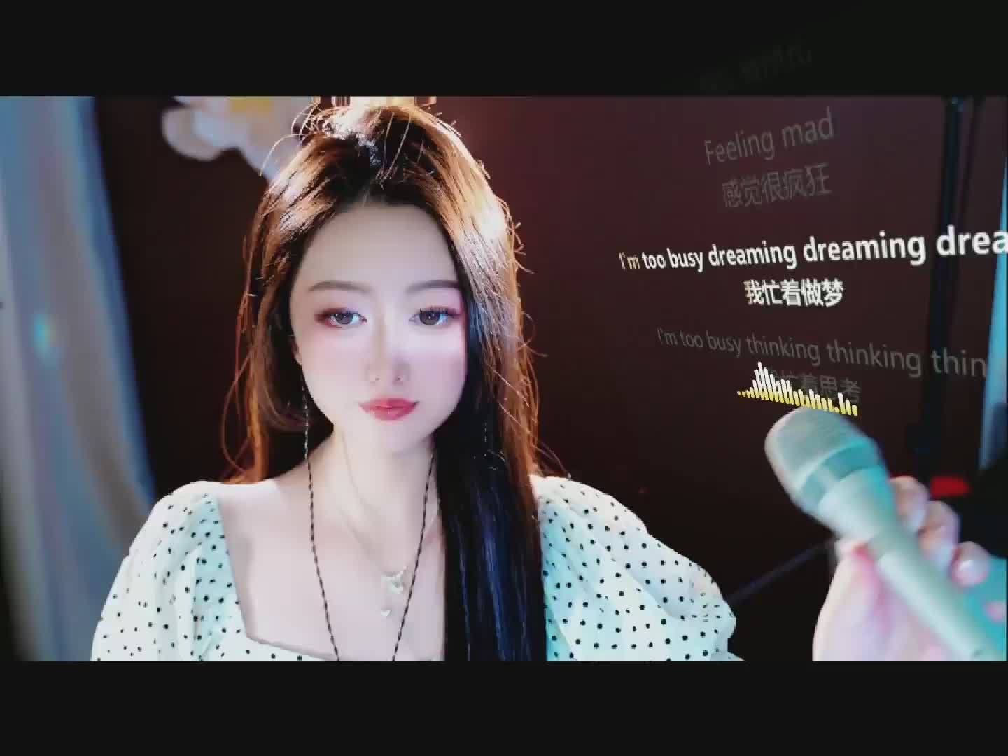 快来看看我发布的才艺作品舞女泪，AI评分80！