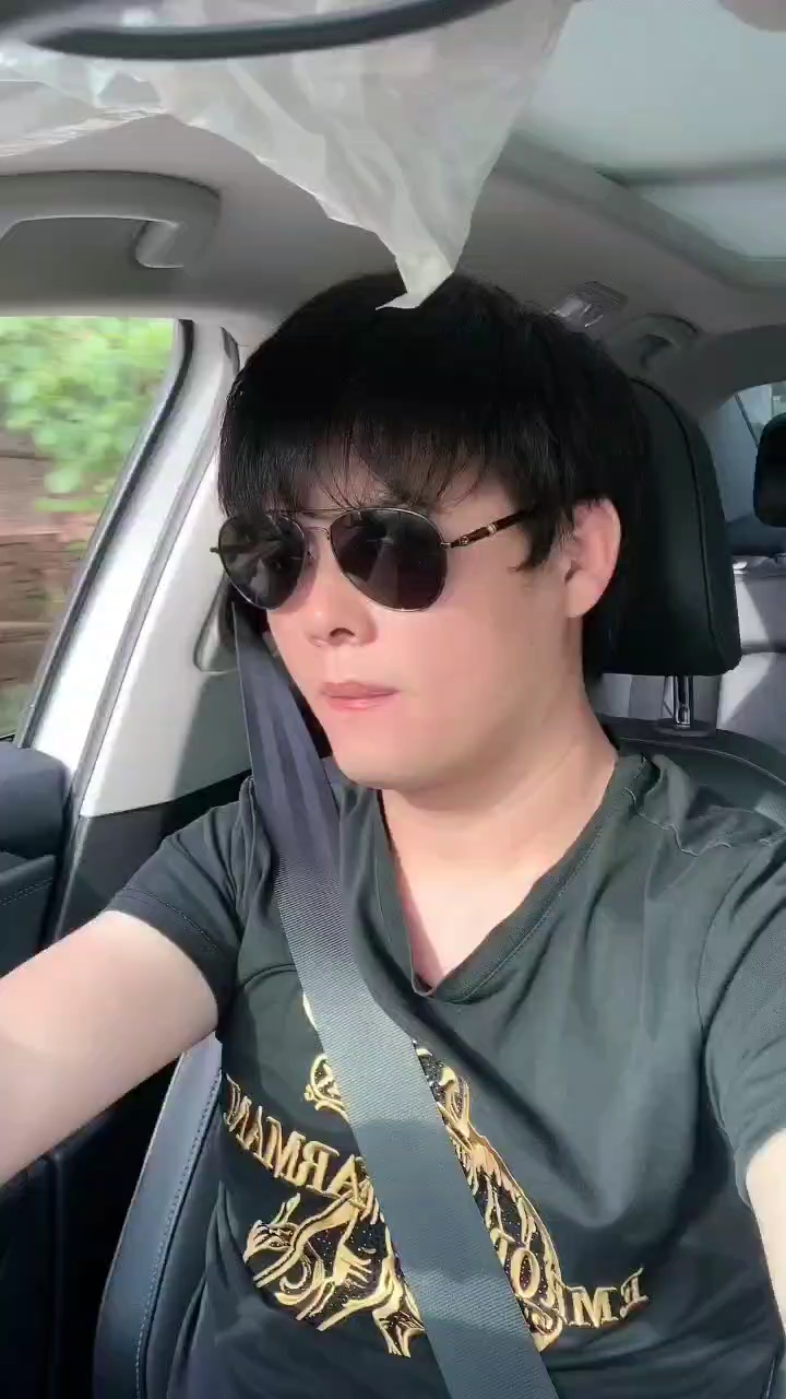 在这边好无聊，在坚持