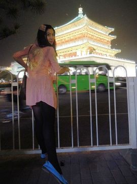 可爱丹儿主播照片