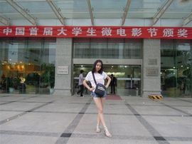 可爱丹儿主播照片