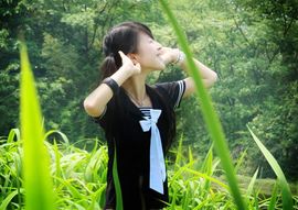 东莞市八十万小姐教练主播照片