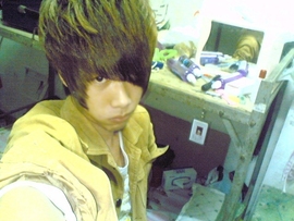 哇家庭煮男主播照片