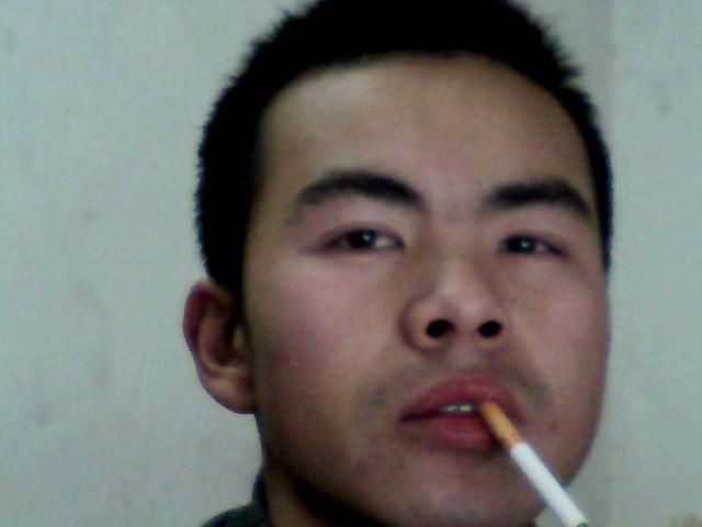 2398471713主播照片