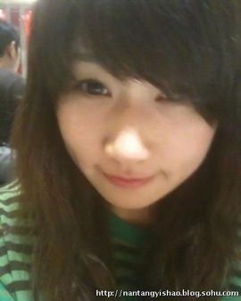 937261588主播照片