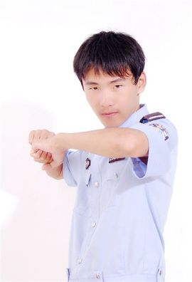 昵称违规，请重新修改主播照片