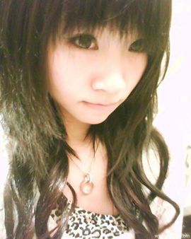 蕾小娜主播照片