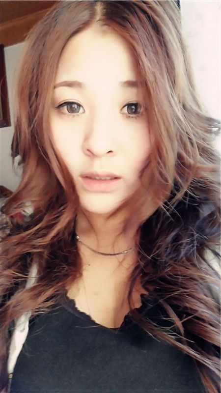 〆。妍的主播照片