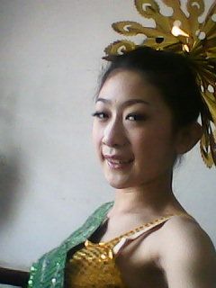 艺校小美主播照片