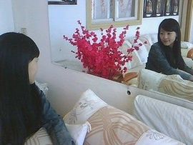 LOVE依鑫宝宝主播照片
