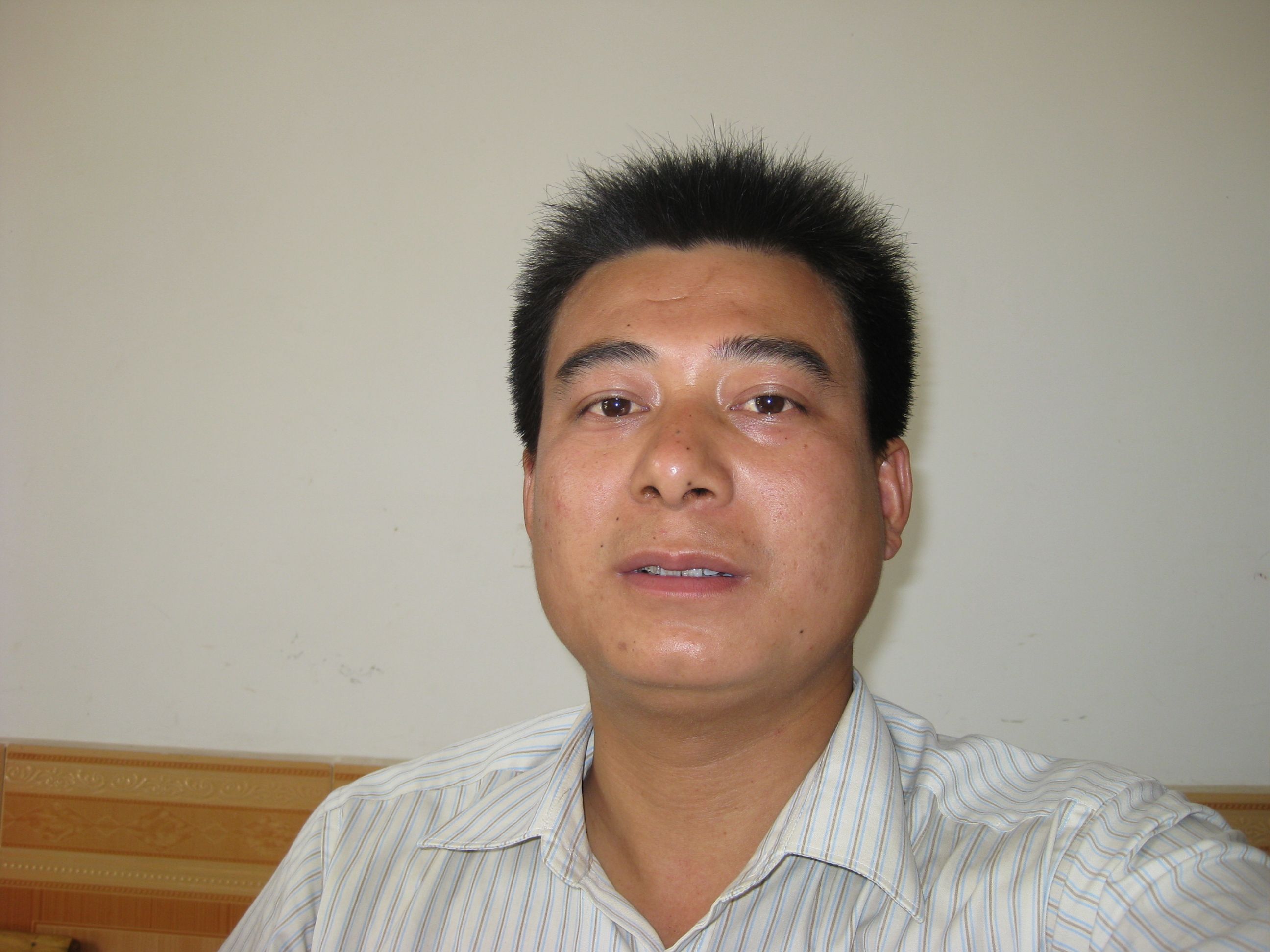 丿情|羲灬锋少的主播照片