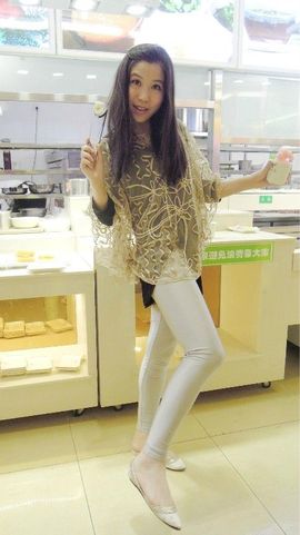 可爱丹儿主播照片