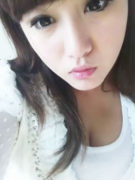♪简简单单♪主播照片