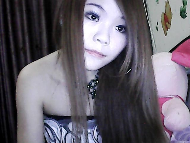 女人、高姿态的主播照片