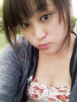 璀璨love人生主播照片