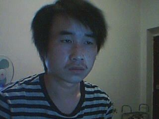 荣昊天主播照片
