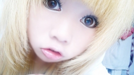 冷亚桂主播照片