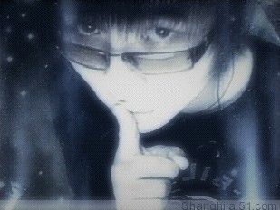 主持小五的主播照片