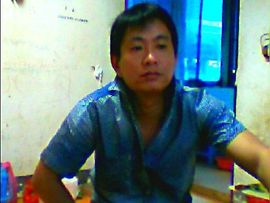 下页**飞翔主播照片