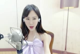 性感诗然翻唱《爱美无罪》好有范~
