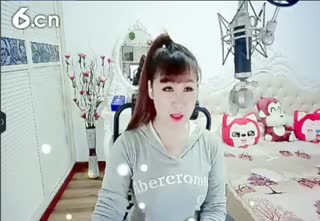 唱二人转《小拜年》，拿个手绢就完美了~