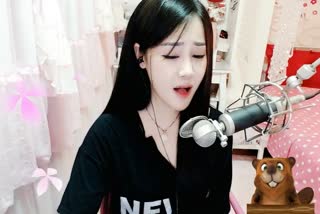 我飘啊飘你摇啊摇~无根的野草~