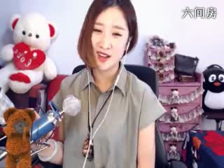 六间房甜美女主播“ 伴媛儿 ”聊天交友视频秀