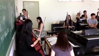 民乐神奏”斗地主”现场配音 太有才了 旁白配音赢了