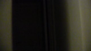 全息投影鬼魂夜里吓唬睡着的女友