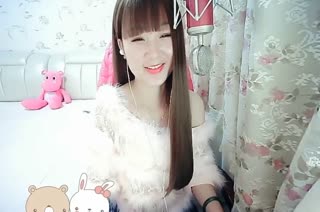 妹子秀唱周华健《刀剑如梦》~瞬间勾起了回忆~