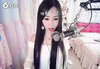 六间房甜美女主播兮兮ღ画下句点聊天交友视频秀