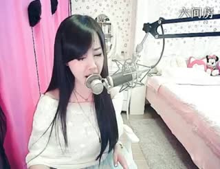 六间房美女主播╰⋛泡沫ღ寒兮⋚╯ 交友视频