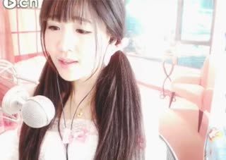 我是盛开在冬天的水仙~你是否闻得到我的娇艳~