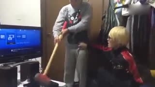 宅男克星 父亲的大锤