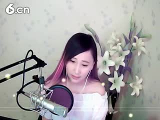 六间房美女主播采蘑菇小菇凉秀唱视频