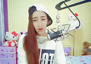 《被情伤过的女人》~再不会轻易打开爱的门
