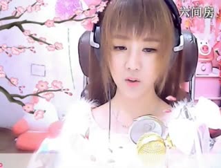 六间房性感主播小鱼儿互动直播中