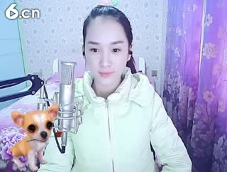 六间房性感主播╰&hearts;小鹿乱撞？ 秀high歌
