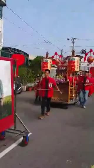 台湾南部传统迎亲队伍