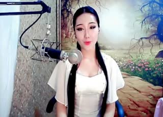 我有花一朵，长在我心中，真情真爱无人懂~