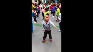 此娃必火！邓超打赌如若不火就去教书