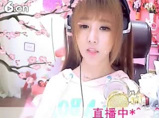 六间房美女主播小鱼儿秀唱视频