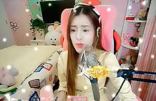 我知道我一直有双《隐形的翅膀》~